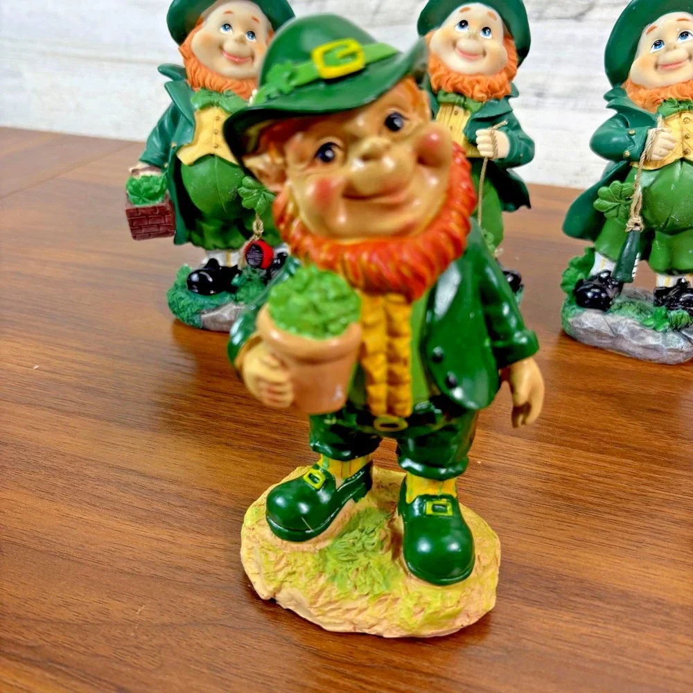 Vintage Christmas Leprechauns Pot of Gold and Shamrock. 4' to 6